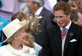Inside Prince Harry's 'jokey' relationship with the Queen | UK News | Metro  News