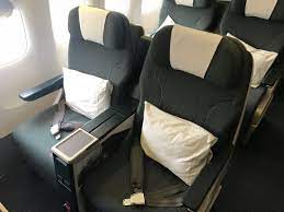 review cathay pacific boeing 777 300