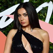 Charli XCX iconically laughed off her ARIA Awards wardrobe malfunction