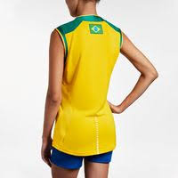 É administrada pela confederação brasileira de voleibol (cbv) e representa o brasil nas competições internacionais de vôlei. Camisa Asics Oficial Da Selecao Brasileira De Volei Amarelo Feminina Asics Brasil