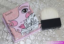 benefit tickle highlighter review