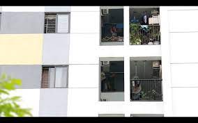 Hà Nội: Bé trai 6 tuổi bất ngờ rơi từ tầng 11 chung cư xuống tử vong | Pháp  luật