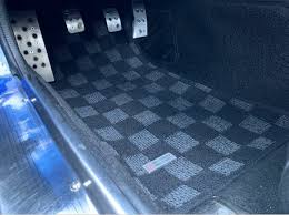 p2m checd flag race carpet floor