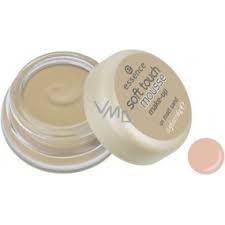 essence soft touch mousse makeup 01