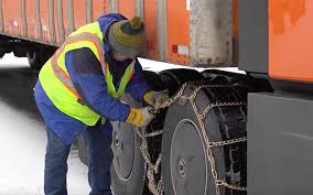 how to put tire chains on a semi truck
