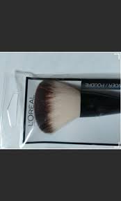 makeup designer powder brush