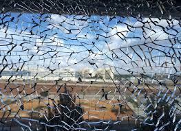 What Is A Spontaneous Glass Breakage