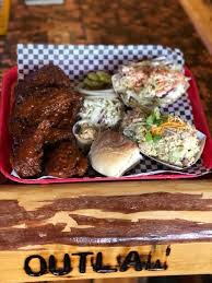 the texas style bbq at outlaw bbq in