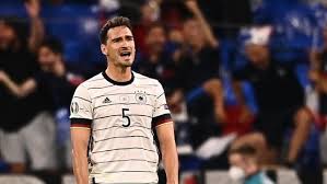 It is a casual version of what the players wear on match days. Germany S Hummels Gundogan Back In Training Mueller Jogs Alone Football News Hindustan Times