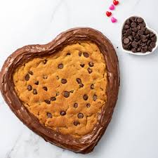 Have you ever made a valentine cookie cake? Giant Valentine Cookie Nestle Toll House