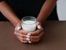 Can you drink milk if you want to lose weight?