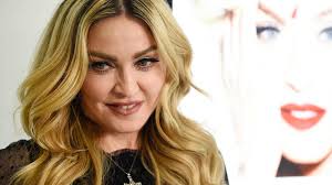 Madonna is showing some skin. Instagram Zensiert Madonnas Verschworungstheorien