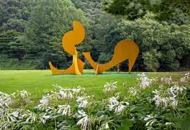 Metal Sculptures To Decorate Your Garden