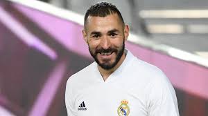 Real madrid's world record signing gareth bale unveils a new strip alongside marcelo and benzema while stating he'll play wherever he is asked. Benzema Is The Best Striker Of His Generation Papin Lauds Real Madrid Talisman Goal Com