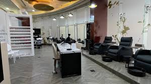 best salons for russian manicures in ام
