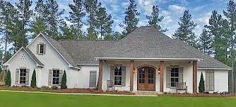 French Style House 4 Bedrms 3 Baths