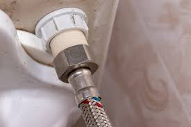 how to fix a leaking toilet supply line