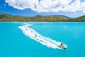 half day tours in airlie beach