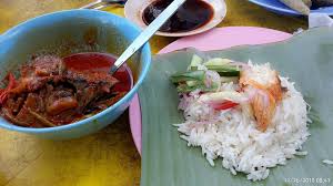 When traveling in terangganu, the best place we had nasi dagang was in a village called atas tol. 5 Restoran Nasi Dagang Terengganu Asli Sedap Di Terengganu Patut Anda Makan Saji My