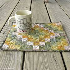 angled strips mug rug tutorial