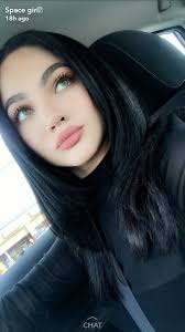 My mom has black hair and sparkling green eyes, and my dad has blonde hair and blue eyes. Nessagomez98 Black Hair Green Eyes Black Hair Pale Skin Hair Pale Skin