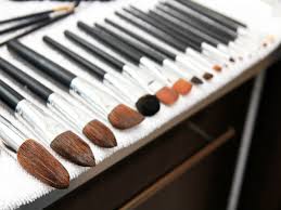 makeup brushes you must have in your