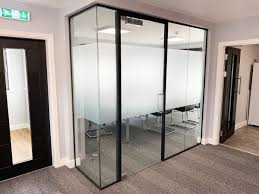 Single Glazed Frameless Glass Office