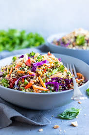 the best thai peanut quinoa salad