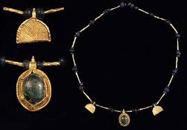ancient roman jewelry necklaces beads