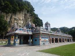 It is temple inside a cave, a holy site for buddhist and hindus. The Popular Hindu Temples In Peninsular Malaysia Car Blog Malaysia