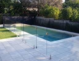 Glass Pool Fencing Hi Liner