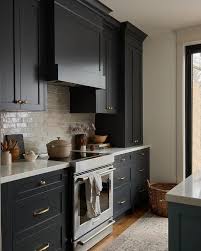 Black Shaker Kitchen With Glazed Brick