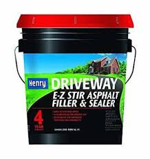 The traditional material for driveway, concrete is great for a clean style for your home and can last up to 30 years. The 6 Best Asphalt Blacktop Concrete Driveway Sealers 2021 Reviews Comparison Seal With Ease