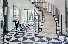 15 es with black and white flooring