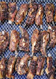 lamb ribs with nigella and in seeds