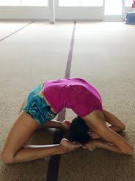 a lesson in discretion at bikram yoga