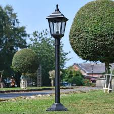The Kerriwyn 1 9m Black Garden Lamp Post