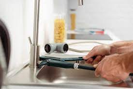 how to remove a moen kitchen faucet