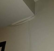how to identify ceiling water damage