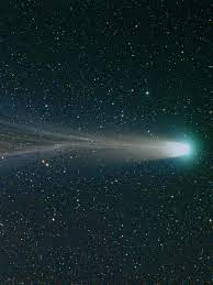 Stunning photos of Comet Leonard in ...