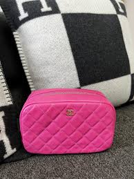 chanel cosmetic pouch in pink caviar