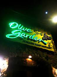 Olive Garden On Two Notch Road gambar png