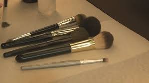 cleaning make up brushes often