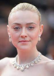 Her mother played professional tennis, and her father. Dakota Fanning S Net Worth Paid 4 Million As A Child Actress