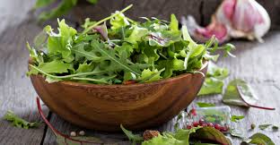 How To Choose The Healthiest Salad Greens