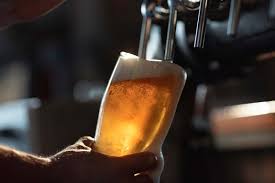 A single pint of beer contains up to 2 million bubbles | New Scientist