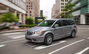 chrysler town country features and specs