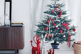 Mau memiliki jam dinding yang unik. Wow Ini 17 Kreasi Pohon Natal Unik Yang Bisa Kamu Buat Sendiri Di Rumah