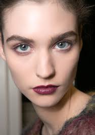 makeup tips how to wear a burgundy lip
