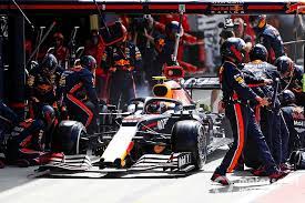 Formule 1 arrêt aux stands est un jeu de formule 1 te faisant devenir un nouveau pilote entré dernièrement dans une écurie. Red Bull A Signe L Arret Au Stand Le Plus Rapide De L Histoire